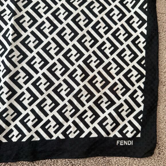 Authentic Fendi Women’s Black And White FF Monogram Cotton Scarf Handkerchief - Picture 5 of 5